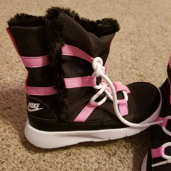 Nike Venture Faux Fur Water Resistant Boots 13C - Picture 4 of 8